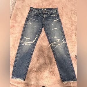 27 Moussy jeans